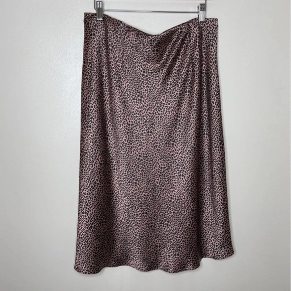 NWT Victoria’s Secret Side Button Slip Skirt - Picture 6 of 9